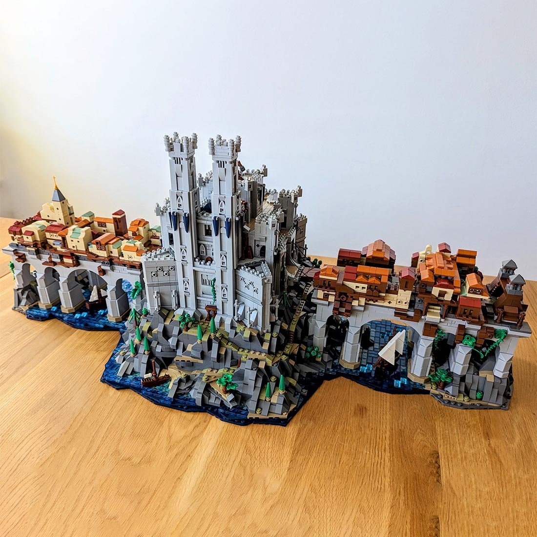 MOC - 167279 Wyrm's Crossing (Baldurs Gate 3) Klemmbausteine - LesDiy - Klemmbausteine