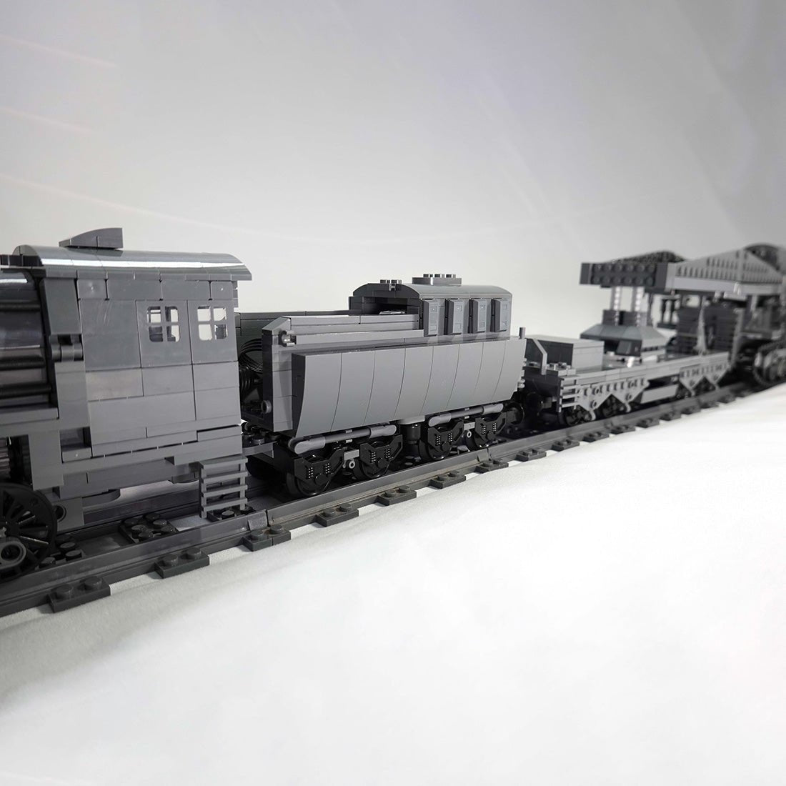 German Carl Self - propelled Mortar Railroad - carrying Klemmbausteine - LesDiy - Klemmbausteine